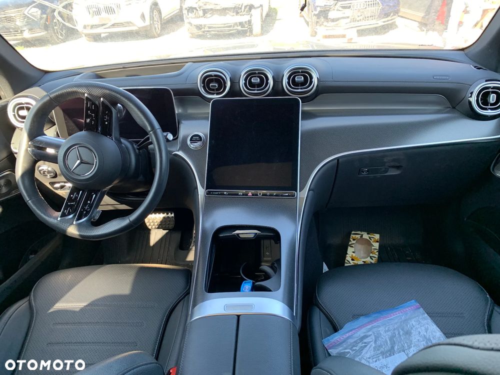 Mercedes-Benz GLC 300 4Matic 9G-TRONIC Avantgarde Advanced - 14