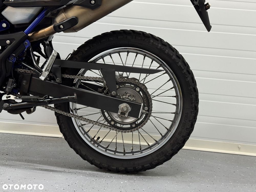 Yamaha WR - 13