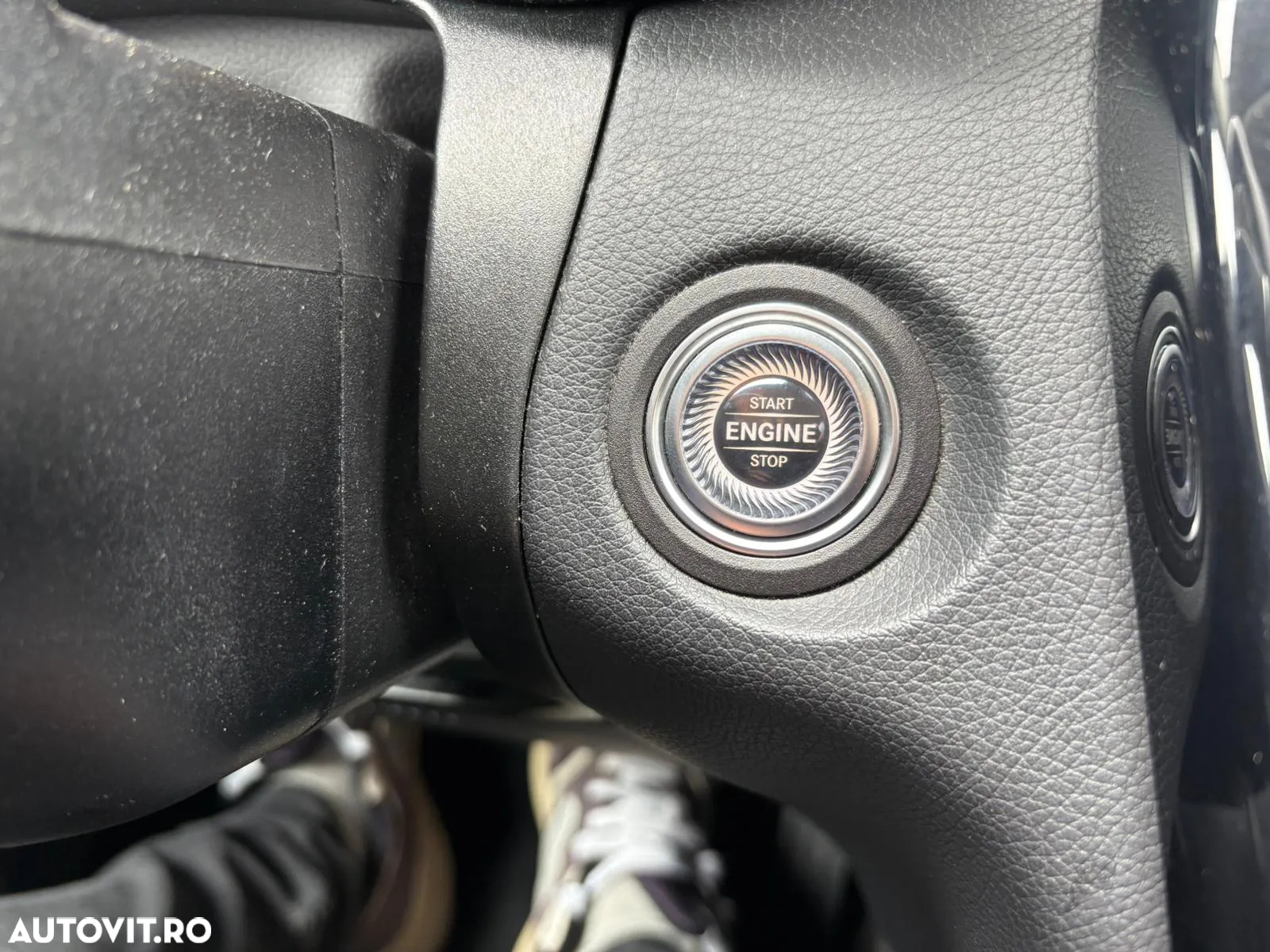Mercedes-Benz GLC 220 d 4Matic 9G-TRONIC Avantgarde Advanced - 24