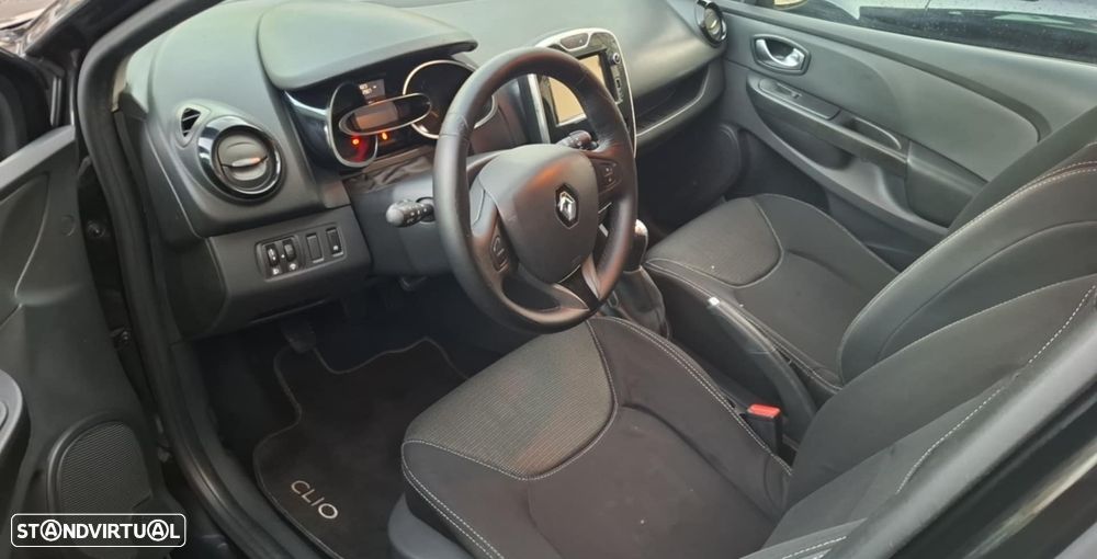 Renault Clio Sport Tourer 1.5 dCi - 8