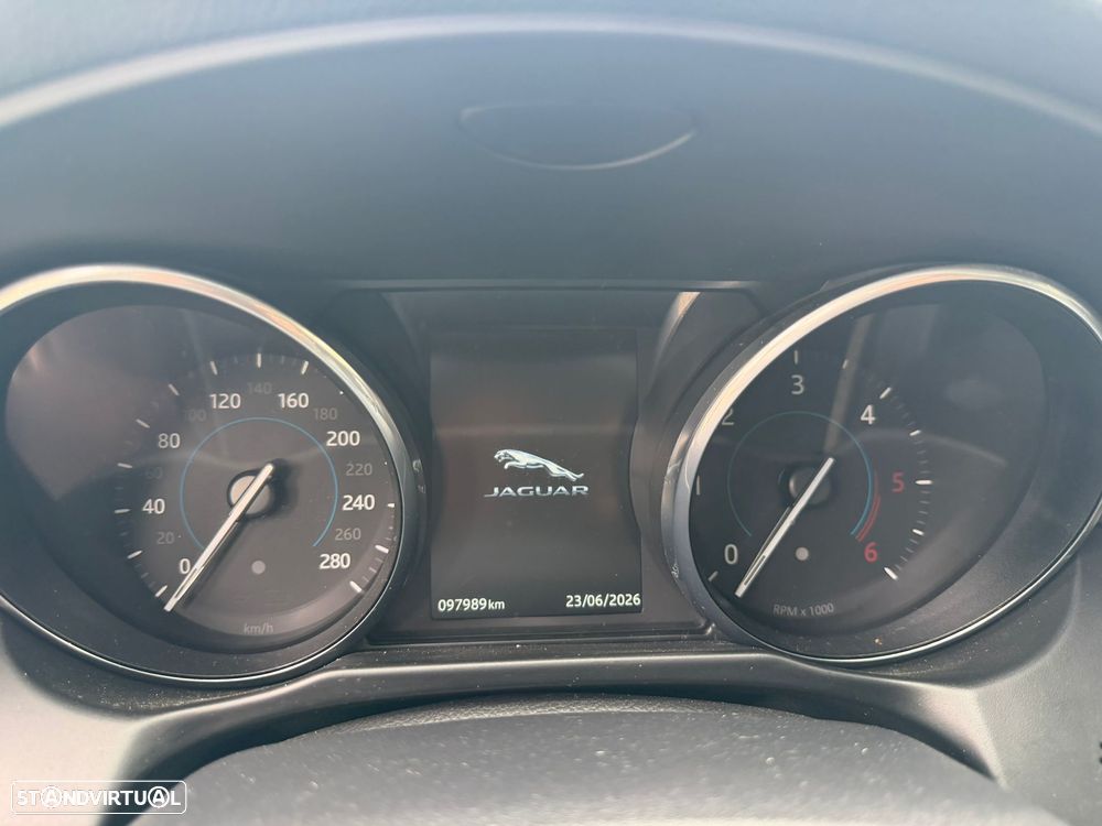 Jaguar XF 2.0 D Prestige - 9