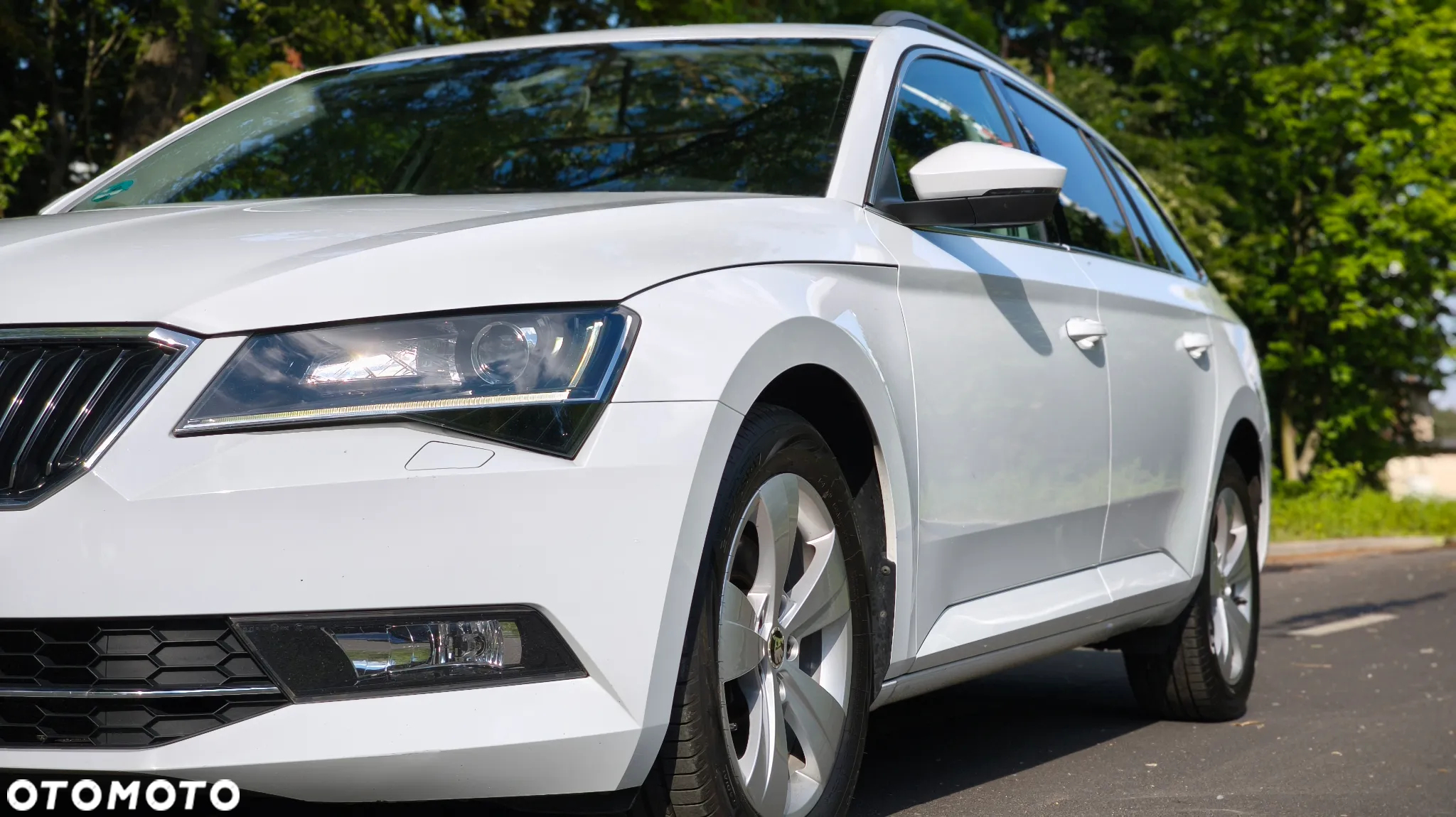 Skoda Superb 2.0 TDI 4x4 DSG Ambition - 10