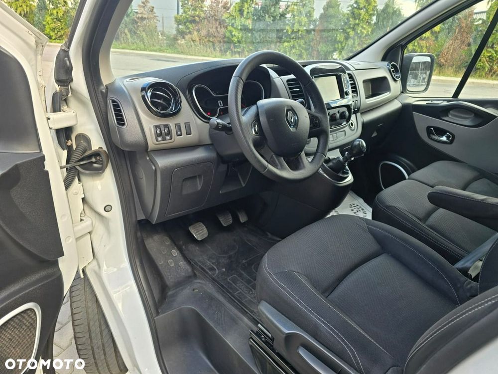 Renault Trafic - 21
