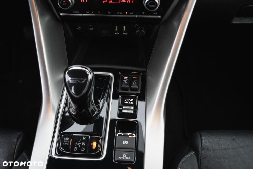 Mitsubishi Eclipse Cross - 30