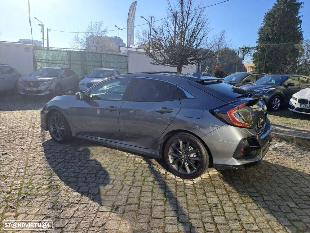 Honda Civic 1.0 i-VTEC Executive Premium CVT - 10