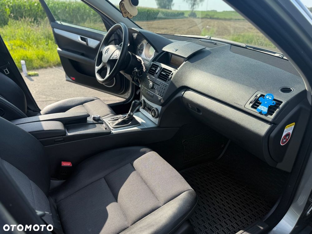 Mercedes-Benz Klasa C 180 Kompressor Automatik Avantgarde - 8