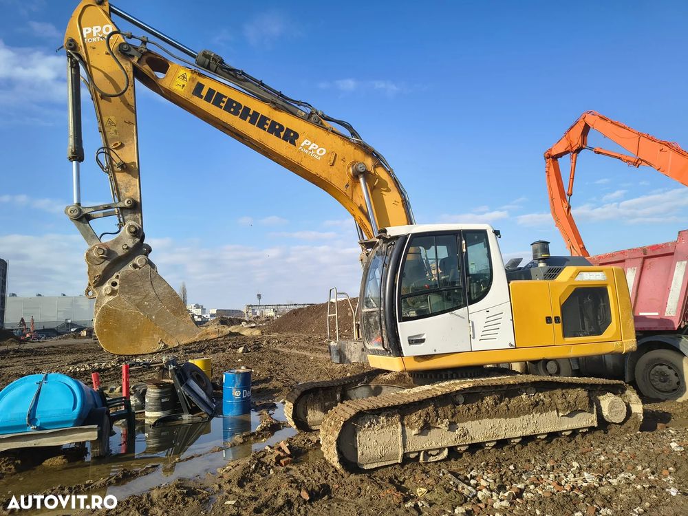 Liebherr 922 - 2