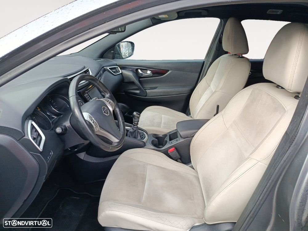 Nissan Qashqai 1.5 dCi Tekna Premium - 9