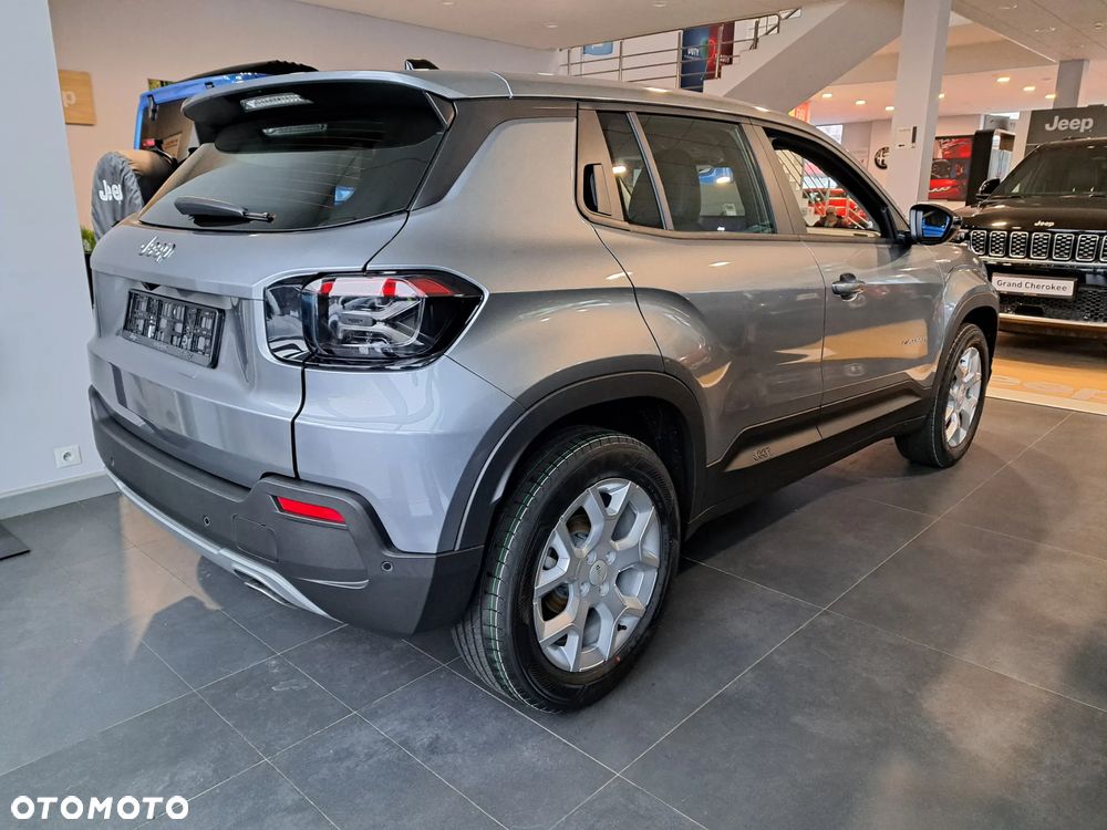 Jeep Avenger 1.2 T3 mHEV Altitude FWD eDCT6 - 3