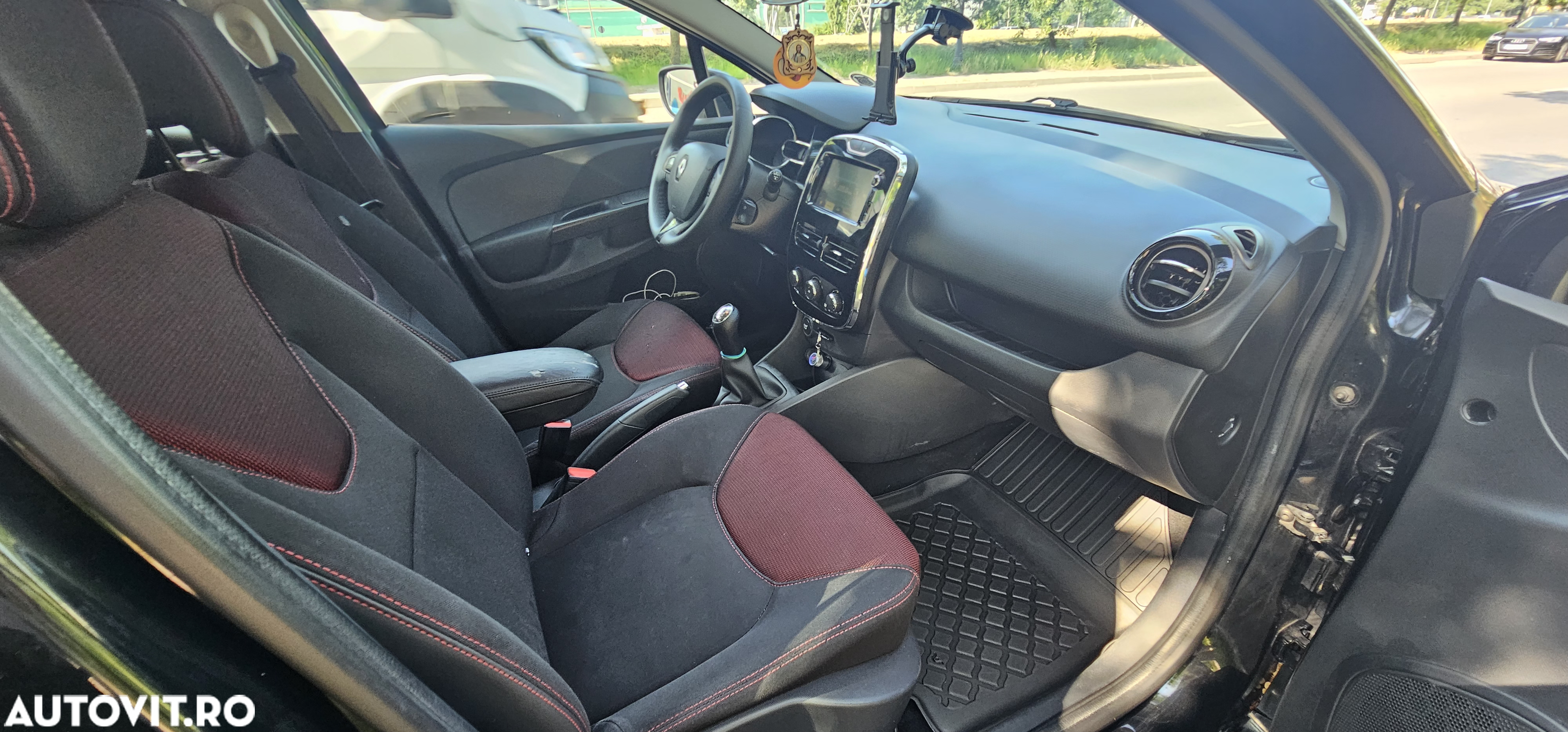 Renault Clio IV 1.5 Energy dCi 90 Expression - 10