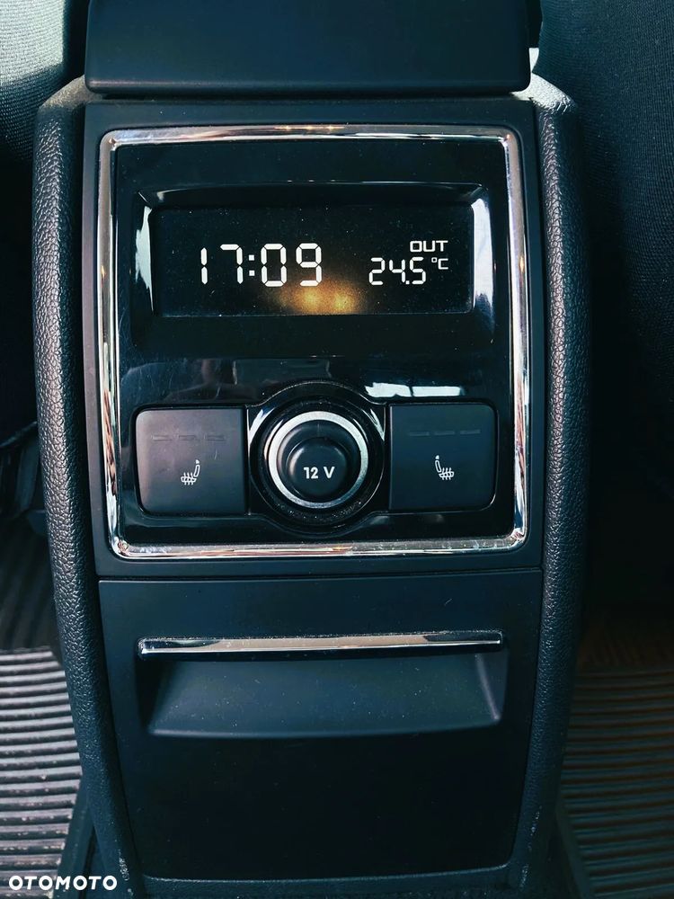 Skoda Superb 2.0 TSI Elegance DSG - 9