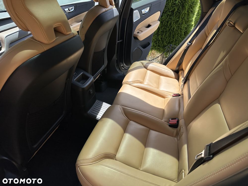 Volvo XC 60 - 18