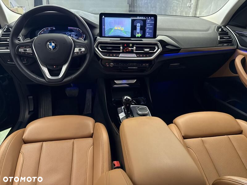 BMW X3 xDrive20d - 23