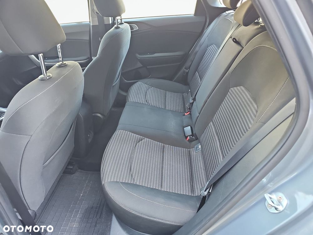 Kia Ceed 1.5 T-GDI M - 29