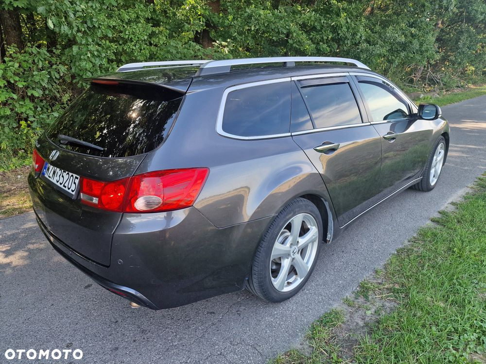 Honda Accord - 2