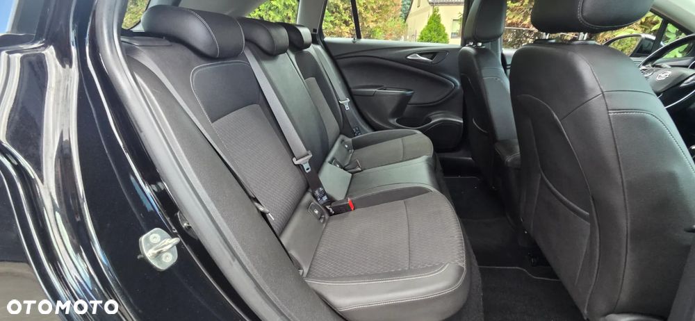 Opel Astra 1.6 D (CDTI) Start/Stop Innovation - 33