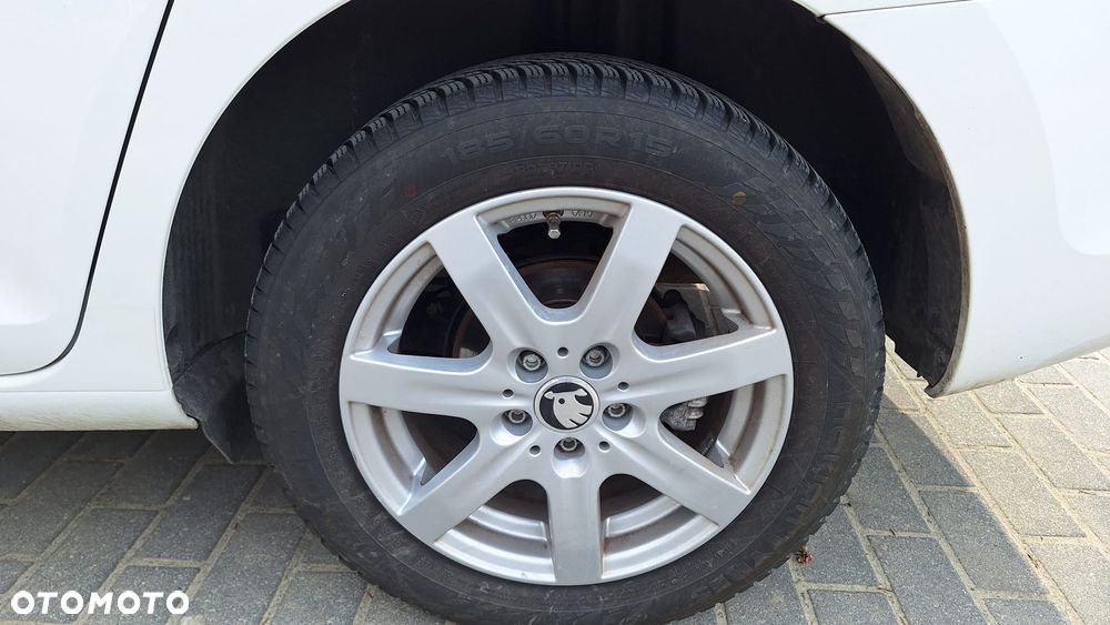 Skoda RAPID 1.6 TDI DPF Ambition - 11