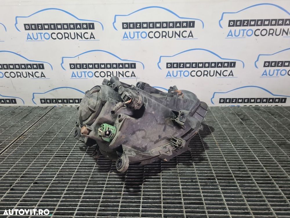 Far Stanga Jeep Cherokee V 2013 - 2017 SUV 4 Usi (951) Fara xenon - 3