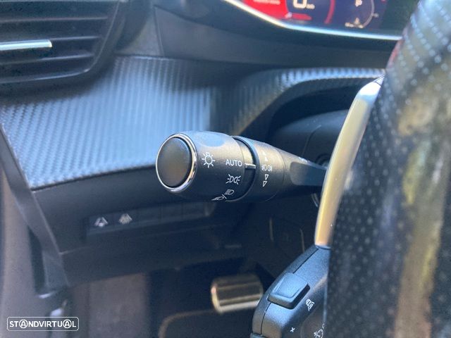 Peugeot 2008 1.5 BlueHDi GT EAT8 - 21