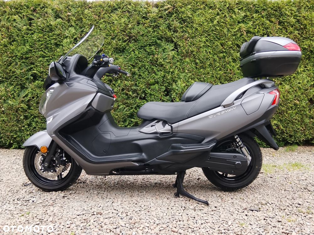 Suzuki Burgman - 12