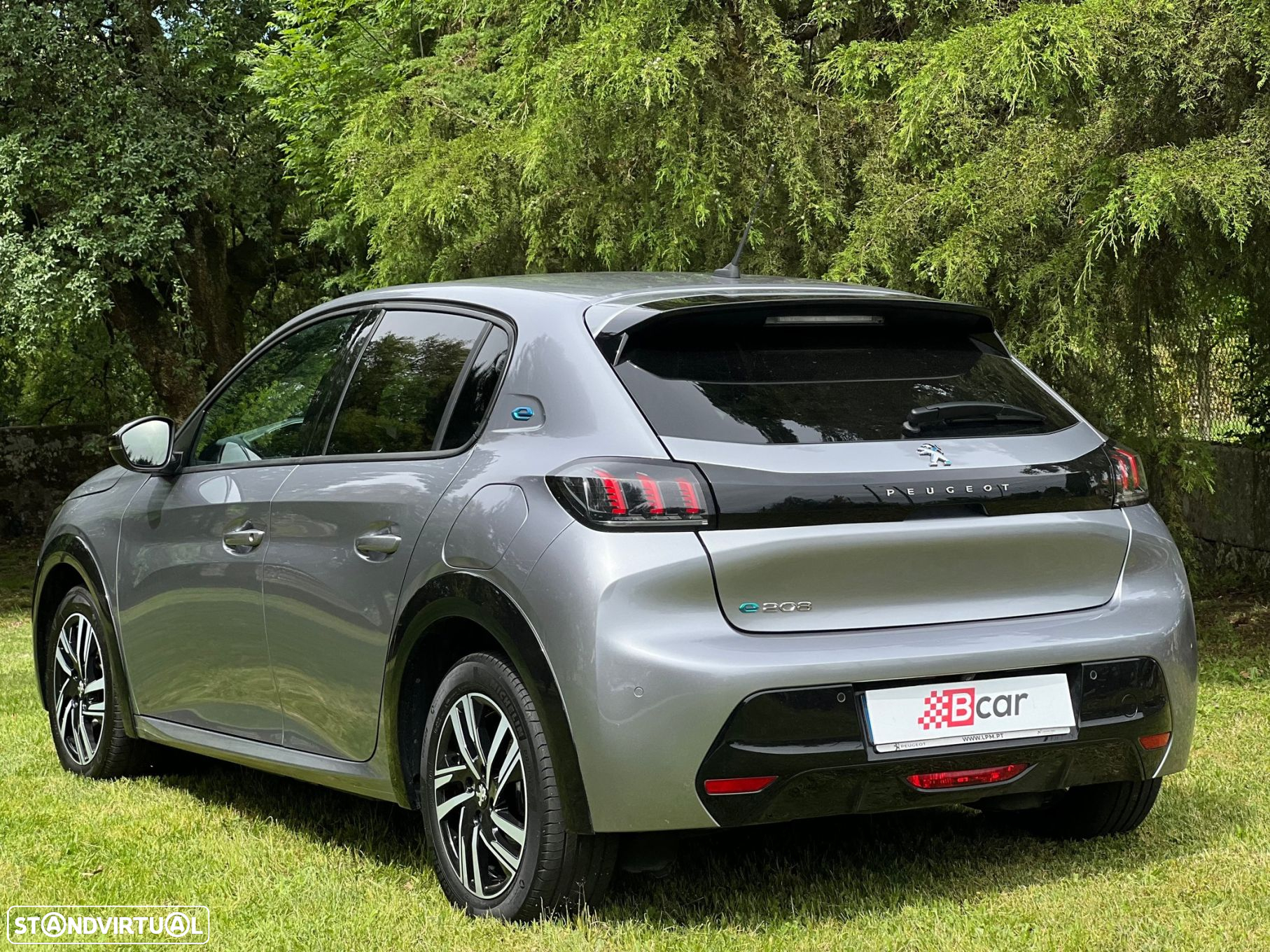 Peugeot e-208 Allure Pack - 8