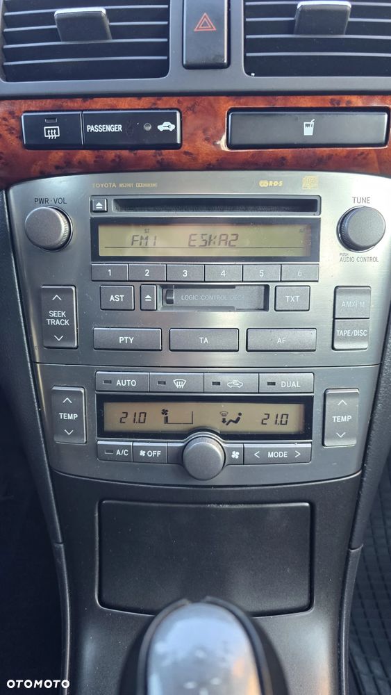 Toyota Avensis 2.0 D-4D Sol - 8