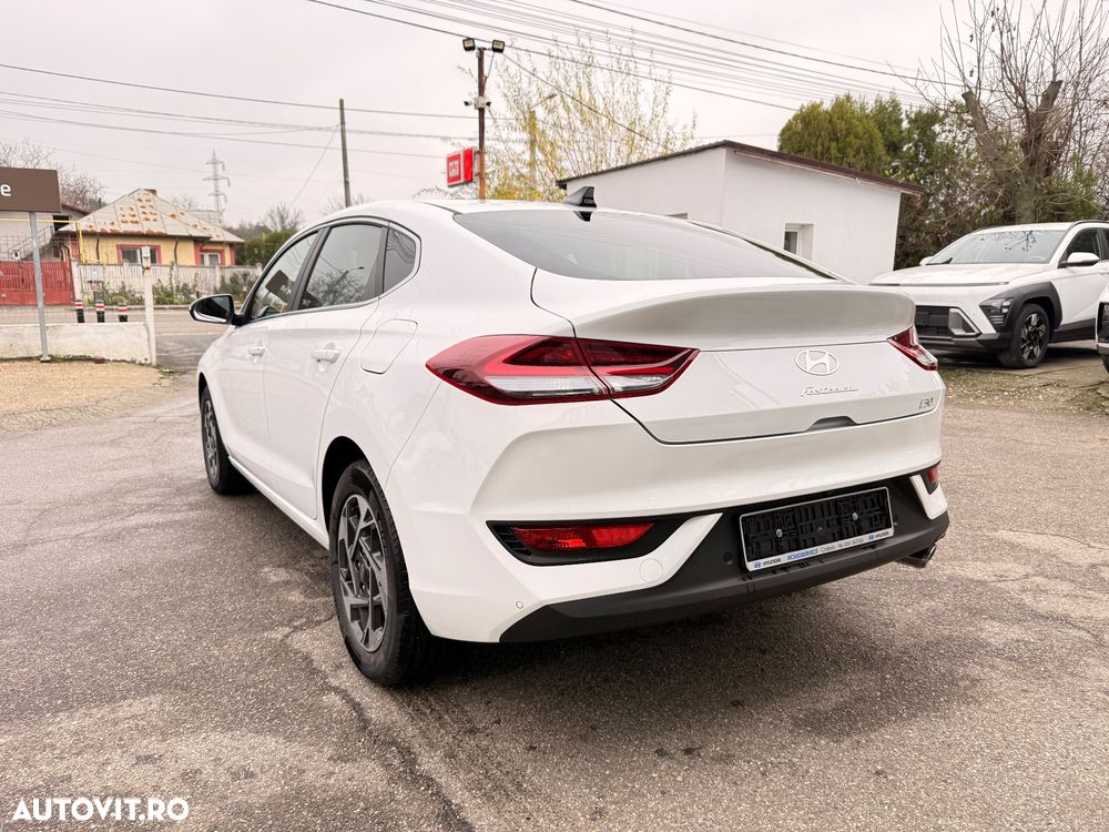 Hyundai i30 Fastback 1.5 T-GDI 140CP 7DCT MHEV Highway - 5