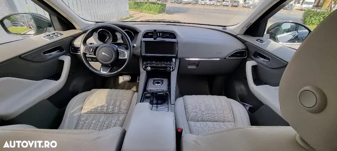 Jaguar F-Pace 25d AWD Aut. Portfolio - 9