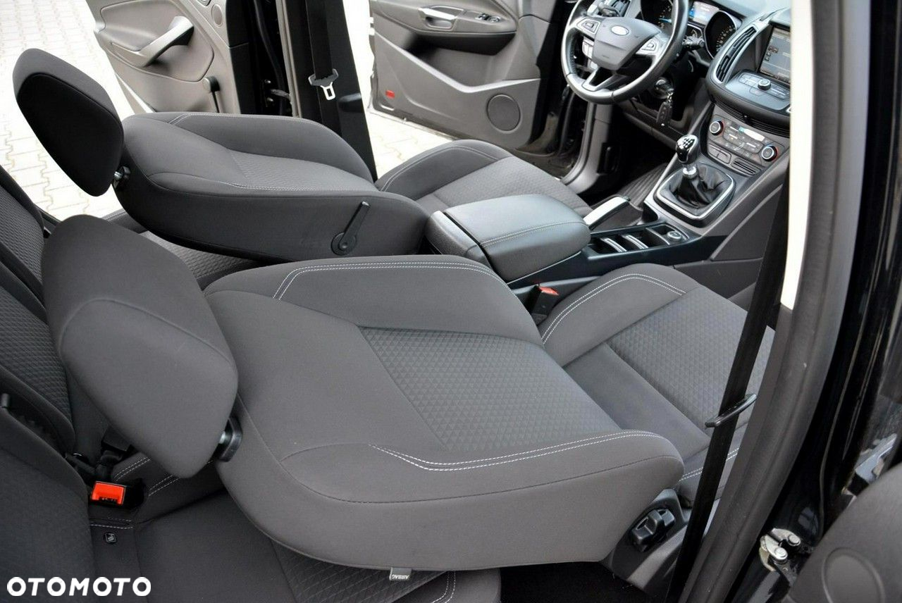 Ford C-MAX - 17