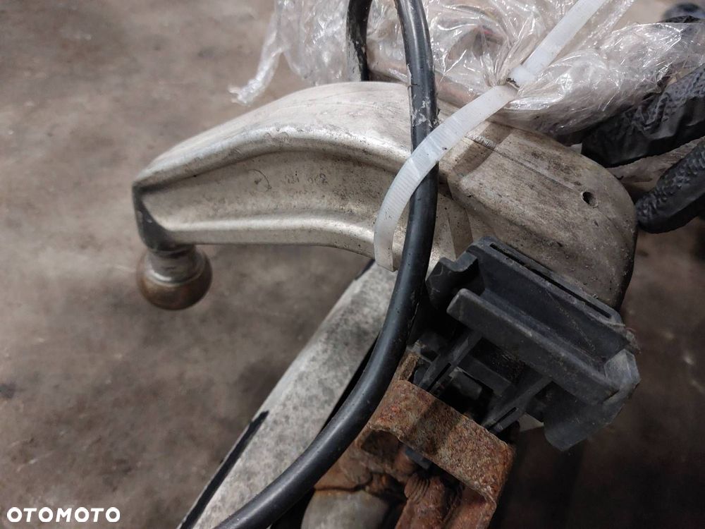 HAK HOLOWNICZY + TABLICZA MODUŁ HAKA AUDI A4 B6 KOMBI 8E0800495A 8E0807309D - 4