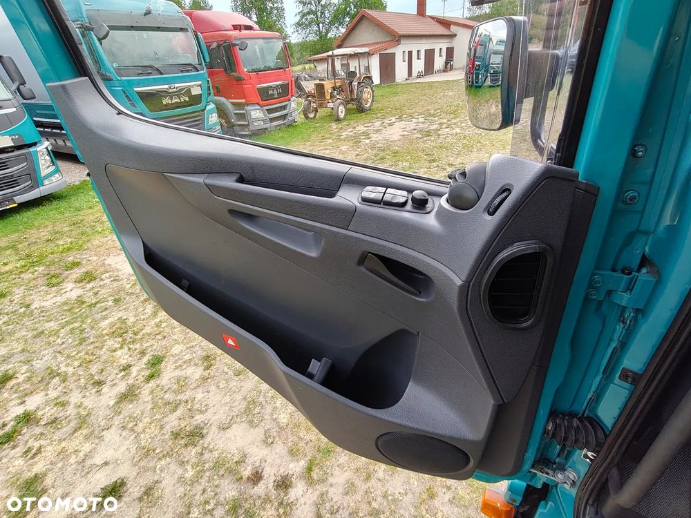 Mercedes-Benz Atego 1530 duża kabina - 24