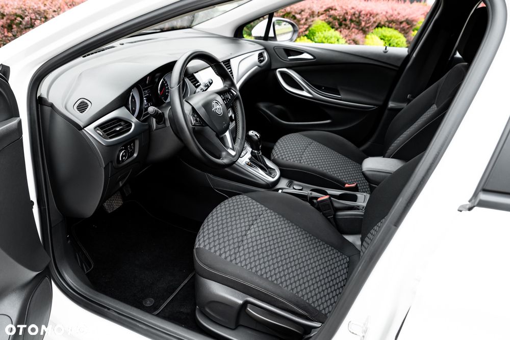 Opel Astra 1.6 D Automatik ON - 17