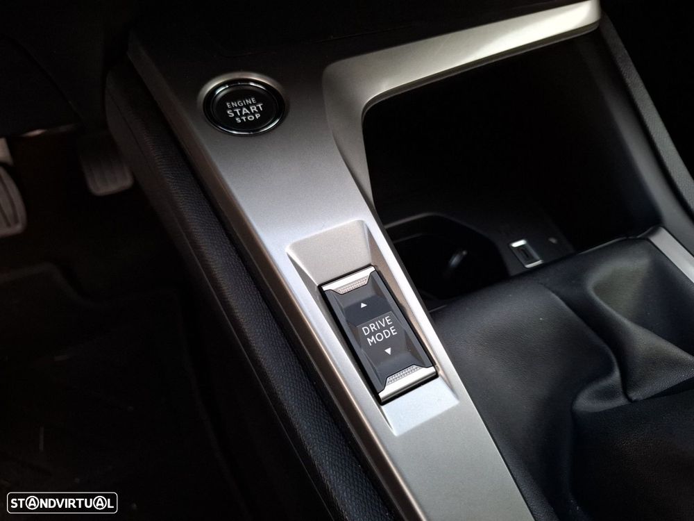 Peugeot 308 1.2 PureTech Active Pack - 19