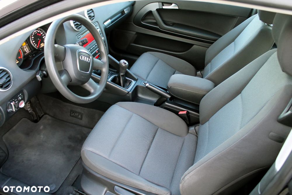 Audi A3 3-drzwiowe 2.0 TDI Ambiente - 9