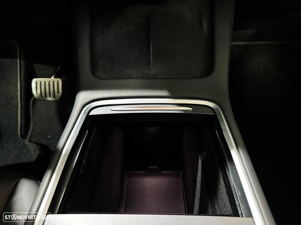 Tesla Model Y Performance Dual Motor AWD - 38