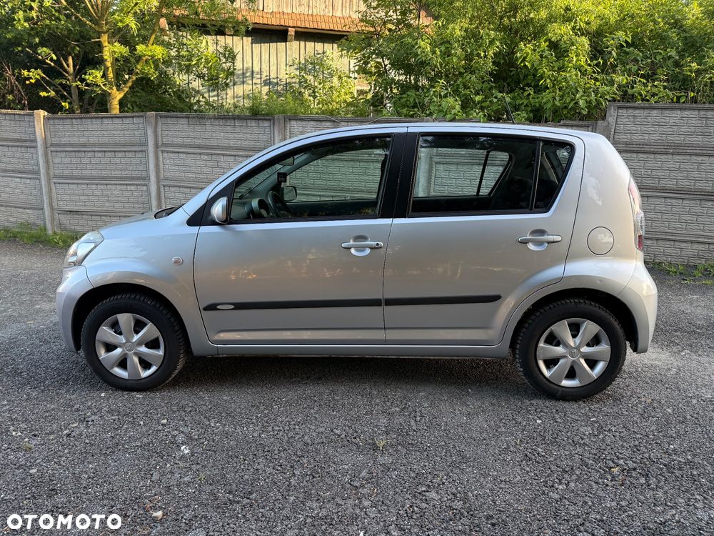 Daihatsu Sirion 1.0 CooLine - 22