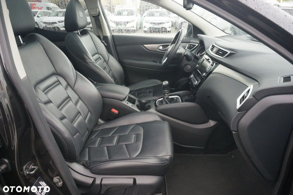 Nissan Qashqai 1.3 DIG-T Tekna EU6d - 28