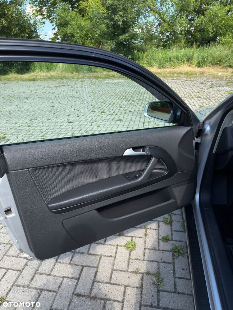 Audi A3 3-drzwiowe 1.6 FSI Ambiente - 15