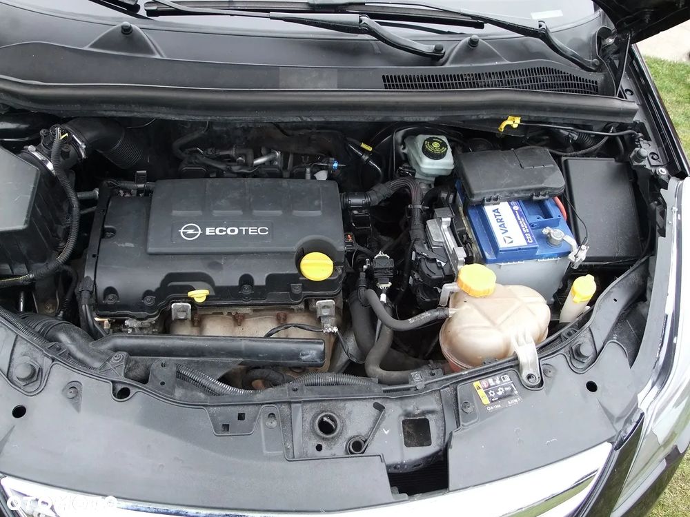 Opel Corsa 1.2 16V Cosmo - 13