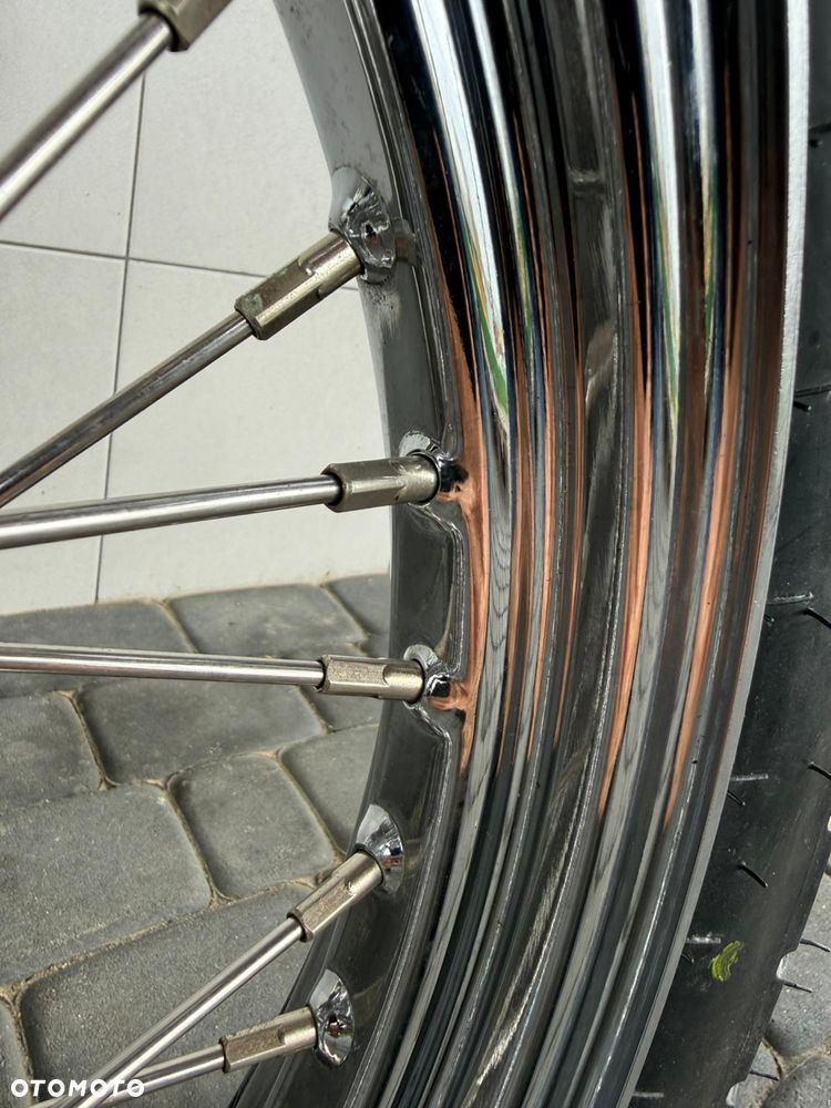 Triumph Bonneville - 26