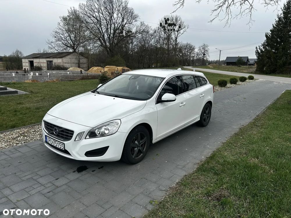 Volvo V60 D5 AWD - 1
