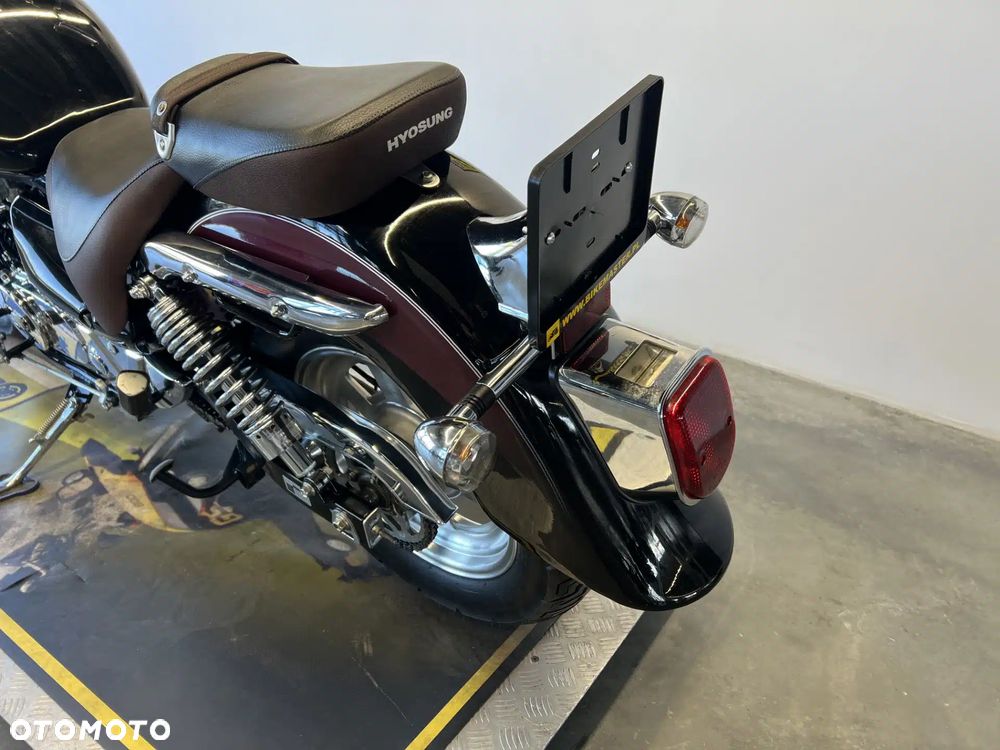 Hyosung GV - 17
