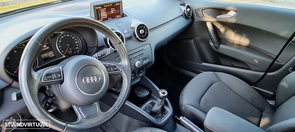 Audi A1 1.6 TDI S-line - 44