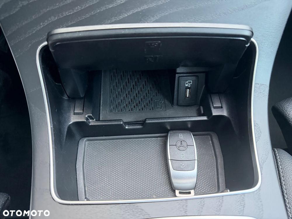 Mercedes-Benz Klasa C 200 9G-TRONIC AMG Line - 27