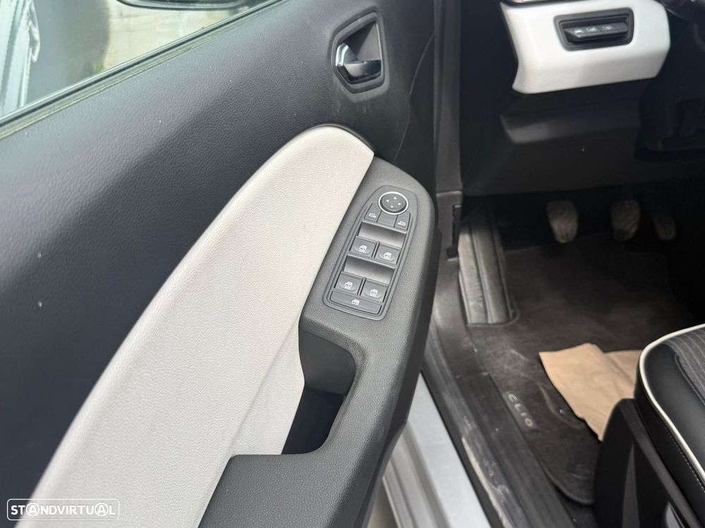 Renault Clio 1.0 TCe Techno - 17