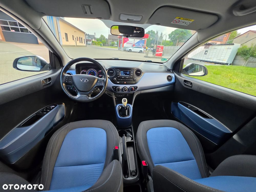 Hyundai i10 1.2 Fifa World Cup Edition - 11