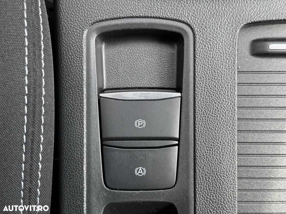 Ford Focus - 13