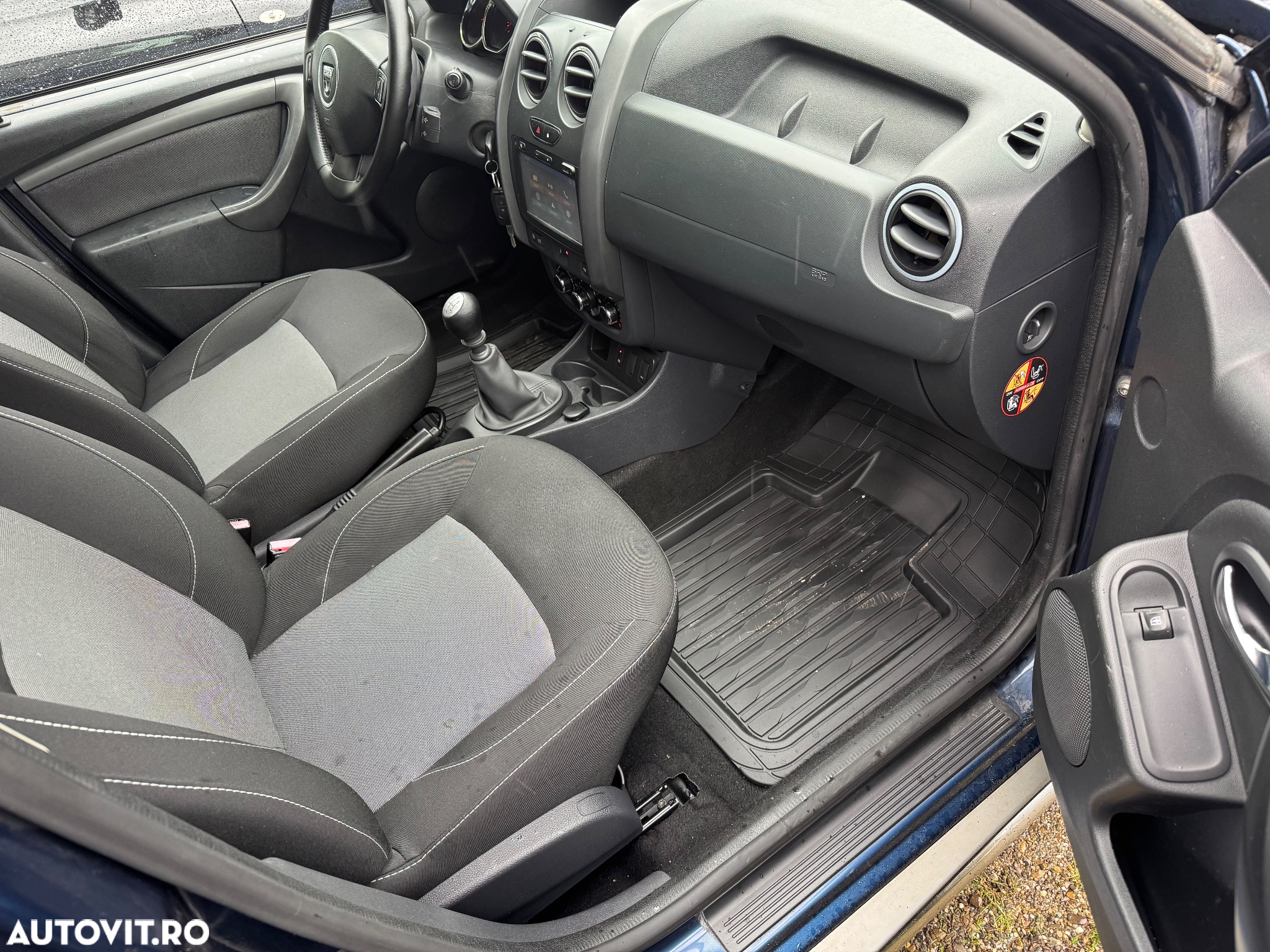 Dacia Duster 1.5 dCi 4x2 Laureate - 8