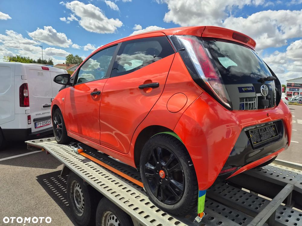 Toyota Aygo x - 3