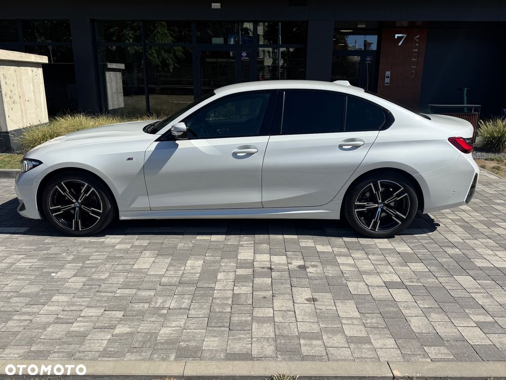 BMW Seria 3 320d xDrive M Sport sport - 9